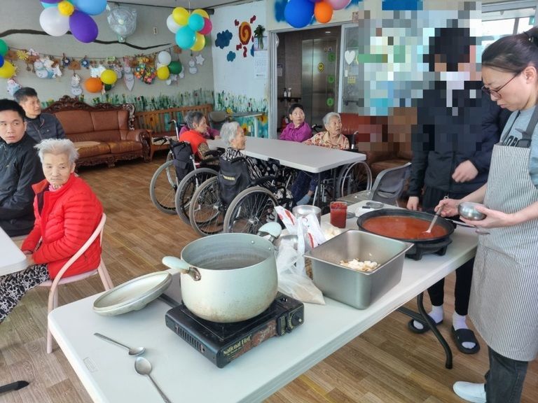 떡볶이 만들기 프로그램 활동입니다. (2024. 03. 18)